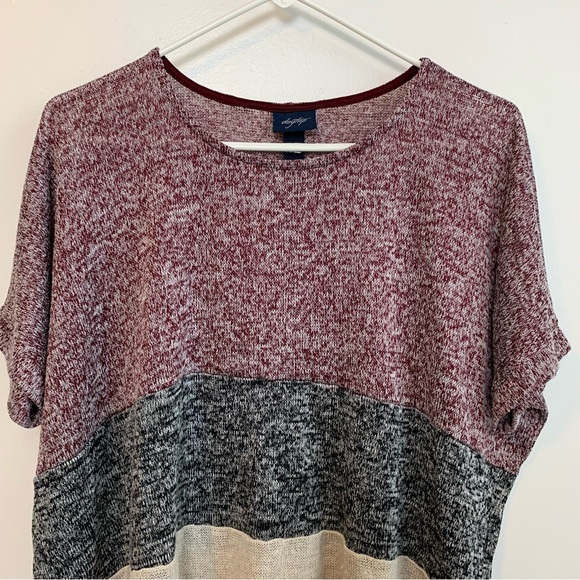 Daytrip Color Block Side Slit Short Sleeve Blouse - Picture 7 of 11